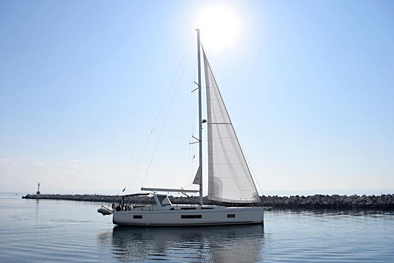 Yacht Psari Hotel Thessaloníki Ngoại thất bức ảnh