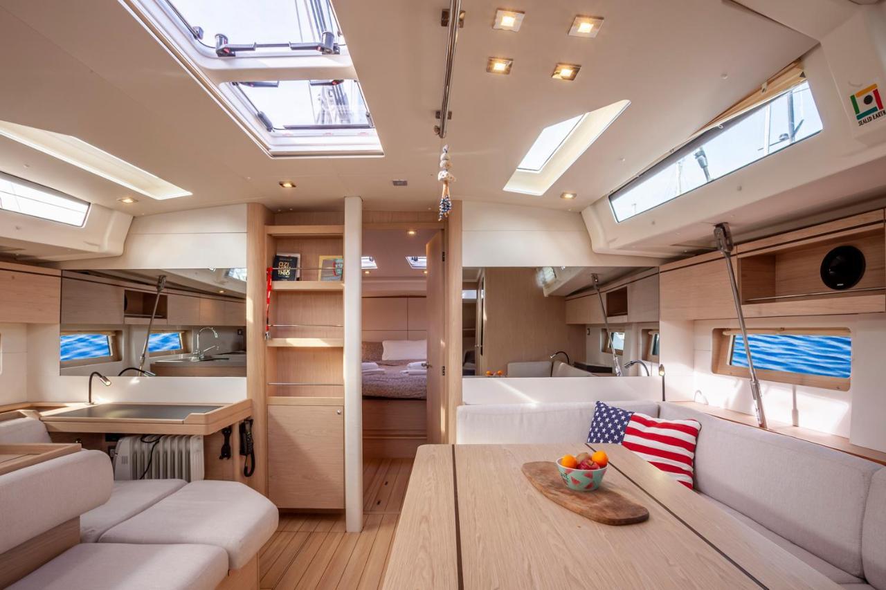 Yacht Psari Hotel Thessaloníki Ngoại thất bức ảnh